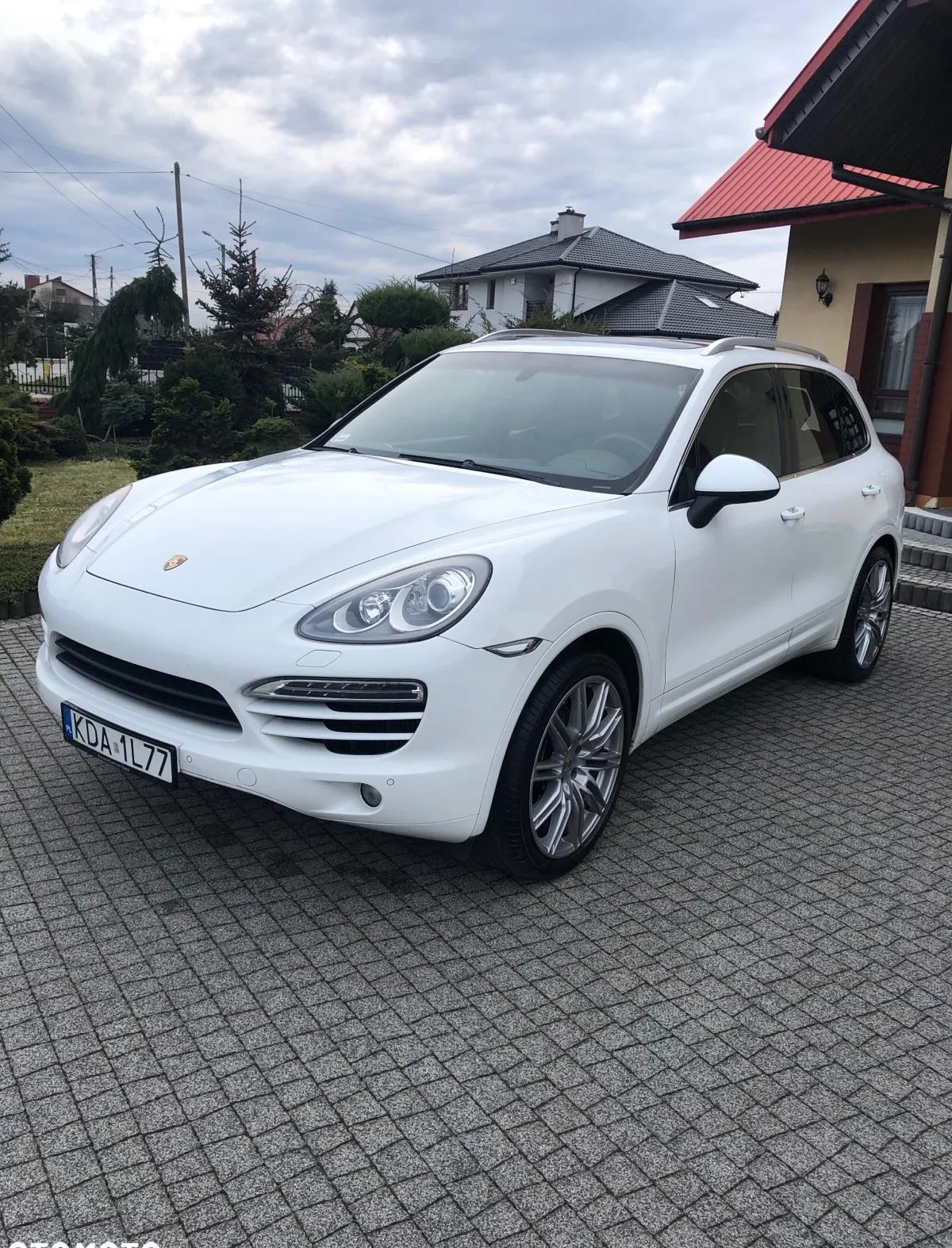 Porsche Cayenne cena 102000 przebieg: 178000, rok produkcji 2012 z Legionowo małe 46